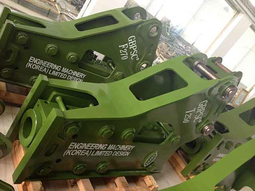 挖掘机炮头F270自带蓄能器